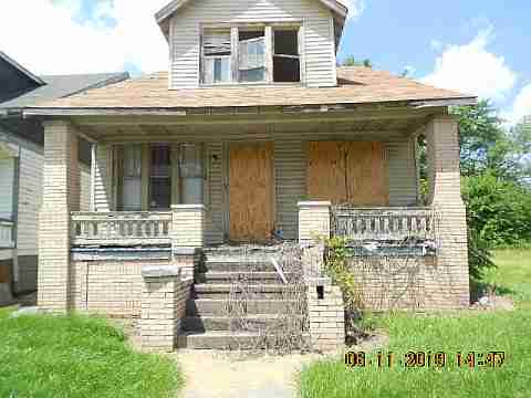 8061 E Grixdale (1)_m.jpg